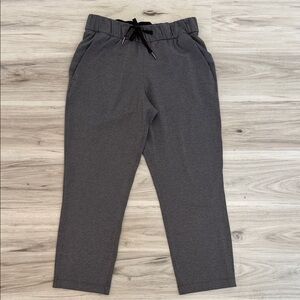 LULULEMON Gray Jogger Pants with Black Drawstring size 4